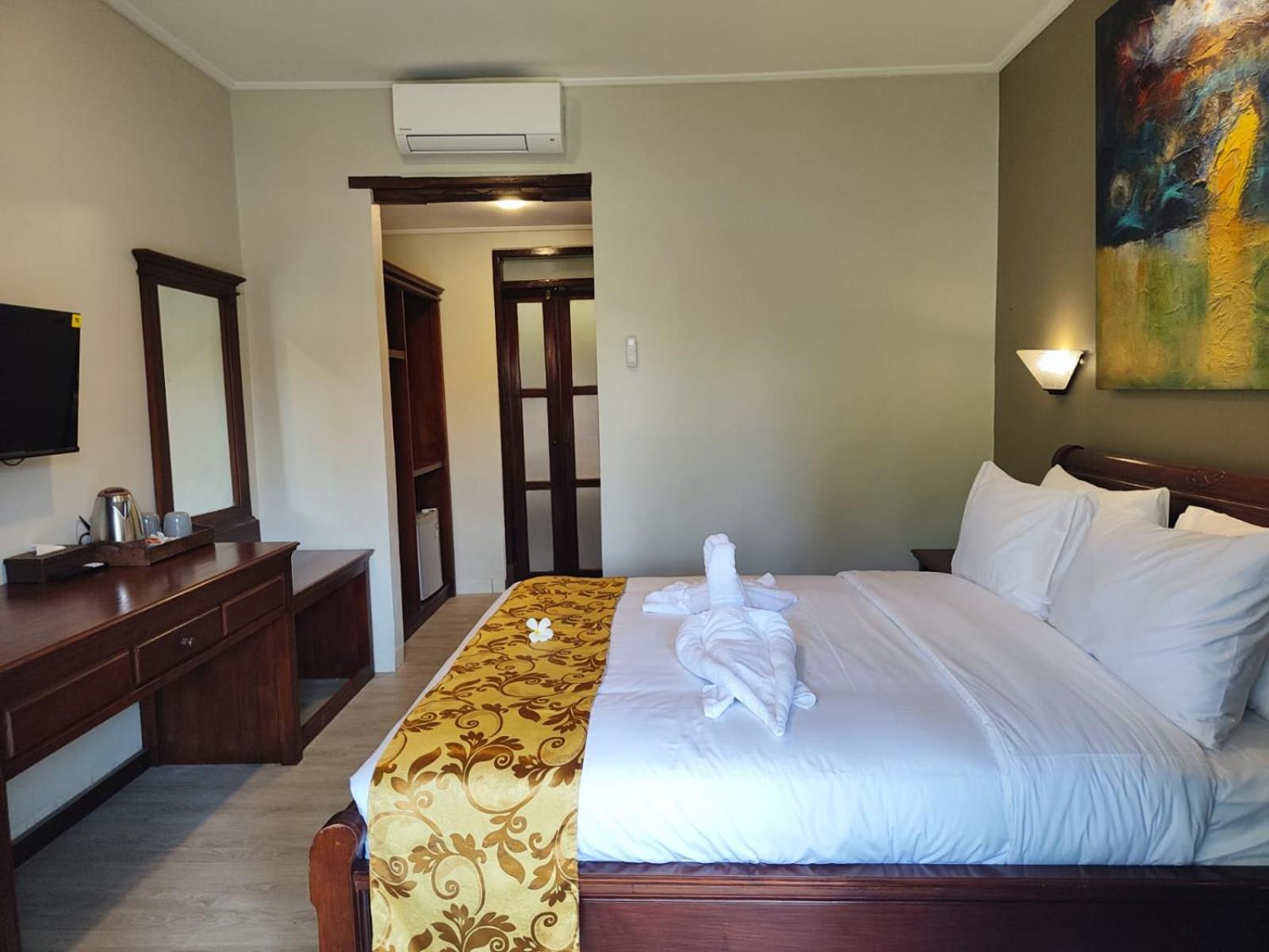 The Central Lovina Hotel & Restaurant Экстерьер фото