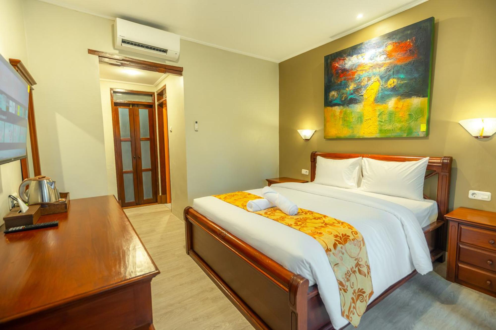 The Central Lovina Hotel & Restaurant Экстерьер фото