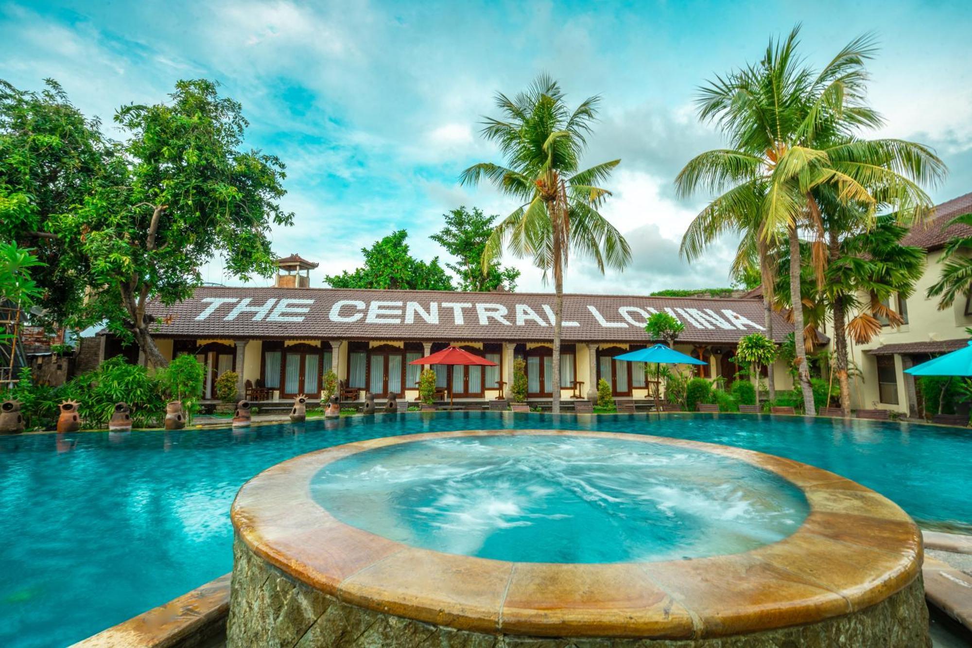 The Central Lovina Hotel & Restaurant Экстерьер фото